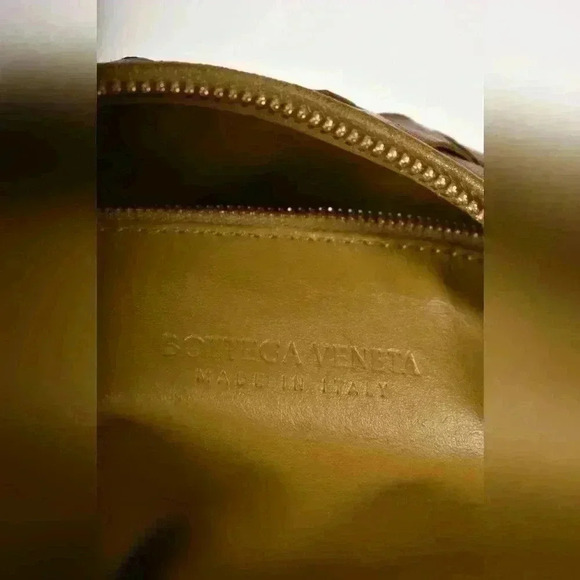 BOTTEGA VENETA Tan Large  Jodie Woven Calfskin Leather Intrecciato Shoulder Bag - Picture 9 of 9